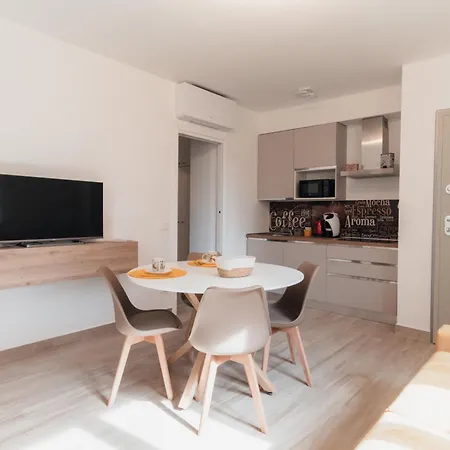 Via Roma 34 - Modern & Garden - Italywego Apartamento *