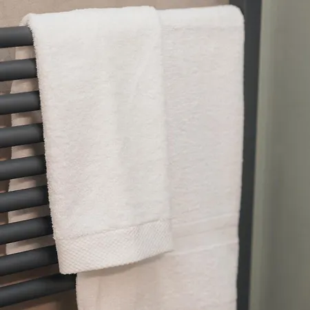 Via Roma 34 * Castiglione del Lago