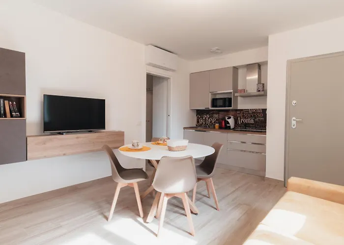 Via Roma 34 Apartamento *